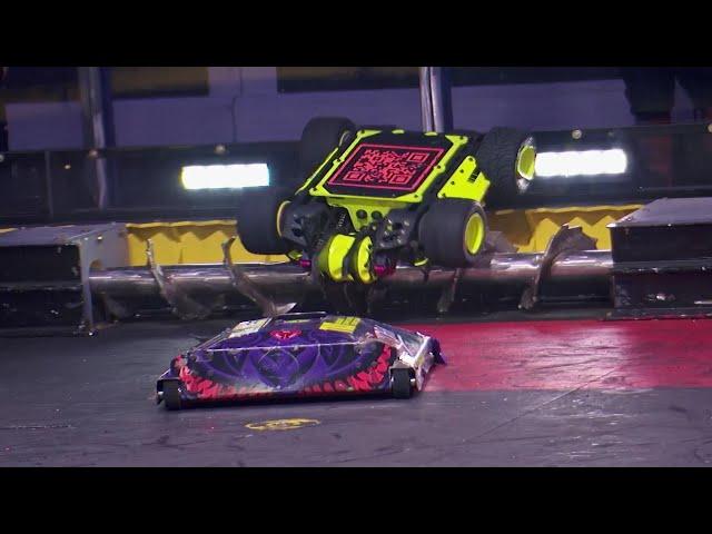 Hydra vs Hyper Shock - Battlebots Championship 2020 - Bots Fan