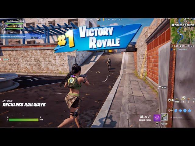 Fortnite (PC) First Fortnite Stream with @SocialSophia