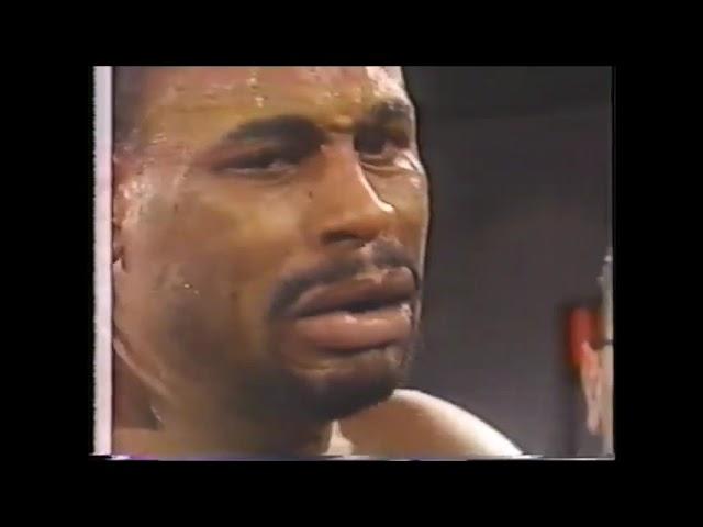 INCREDIBLE SCENES as  Oliver McCall suffers a Nervous Breakdown during his  fight with Lennox Lewis