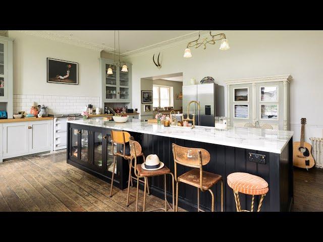 A glamorous country kitchen for British style icon Pearl Lowe