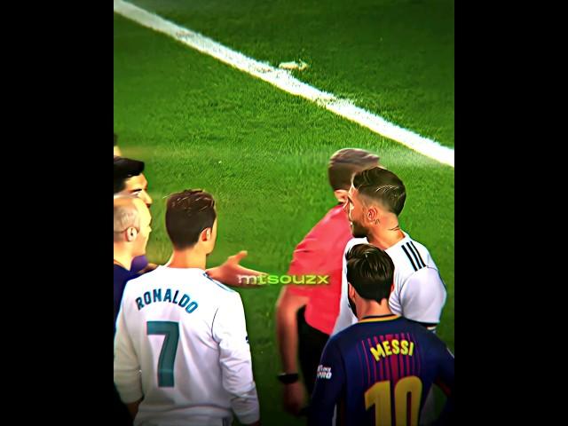 The captain always defends his teammates  || #messi #cr7 #sergioramos #suarez