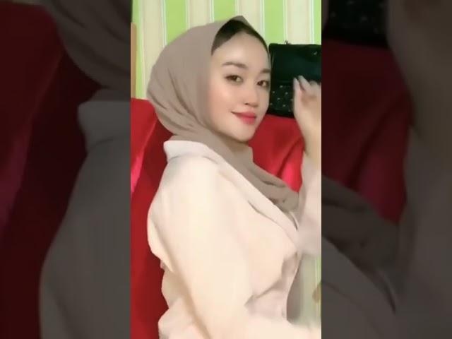 VIDEO AULIA SALSA MARPAUNG PAMER DADA VIRAL DI TIKTOK 