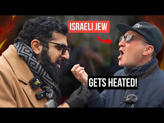  Israeli Jew Debates With Muslim (Gets Heated) | Smile2jannah | Speakers Corner | 4K