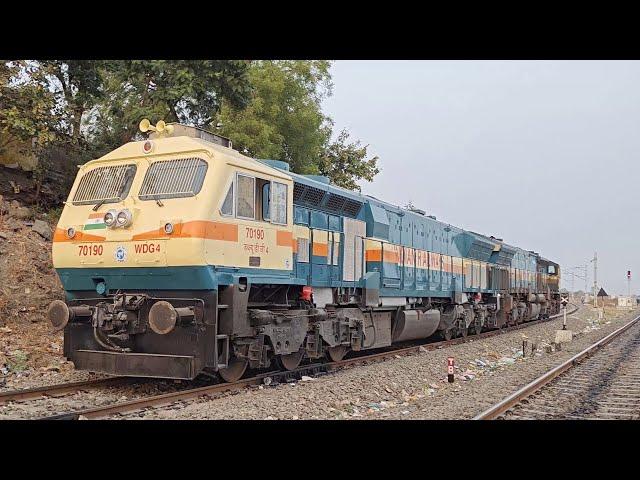 Twin WDG4 Diesel Locomotive | Pune Diesel Engine | Train Videos Indian Railways #wdg4