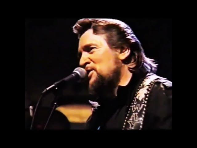 WAYLON JENNINGS - Peggy Sue (Letterman NBC July 11, 1990)