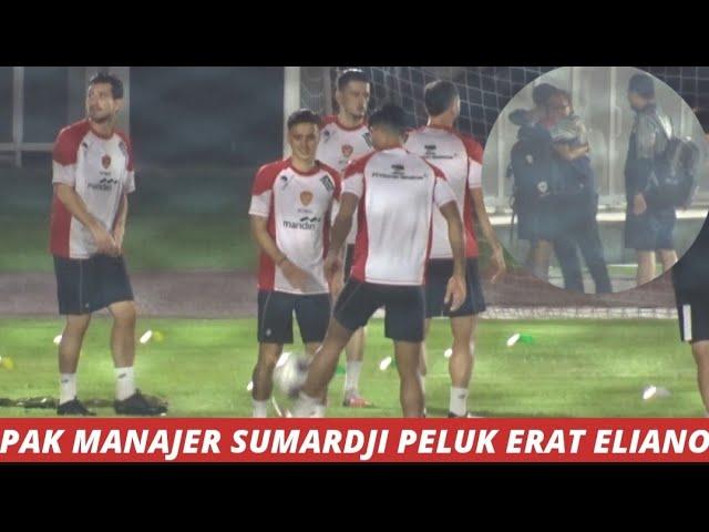 MOMEN KEDATANGAN LATIHAN TIMNAS INDONESIA JELANG LAWAN ARAB SAUDI DI GBK