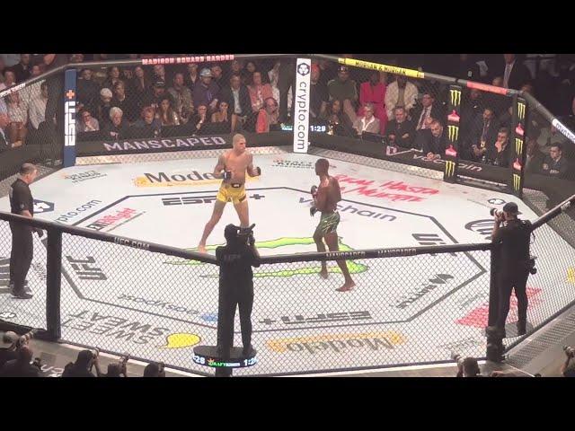 Israel Adesanya Vs Alex Pereira Cage Side View UFC 281