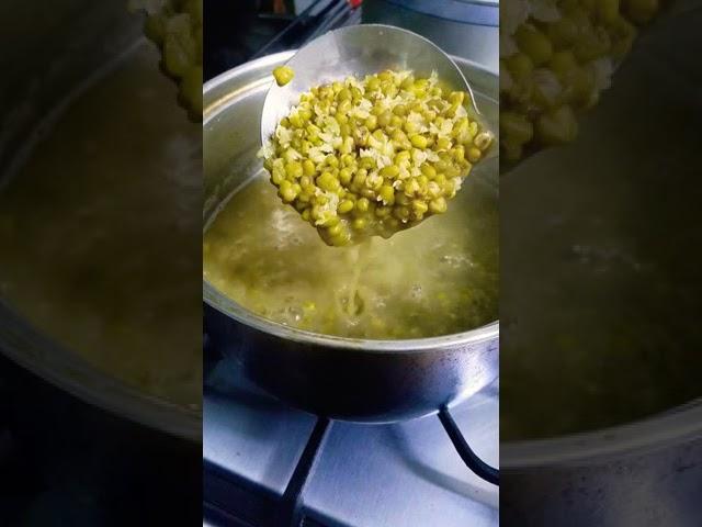 Boiling Green Mongo | Cooking Green Monggo #pinoy #gisangmonggo