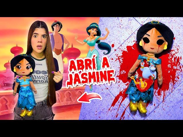 ABRI el PELUCHE de JASMINE y me dijo que ME ALEJARA de los PELUCHES de PRINCESAS | Ani Cat