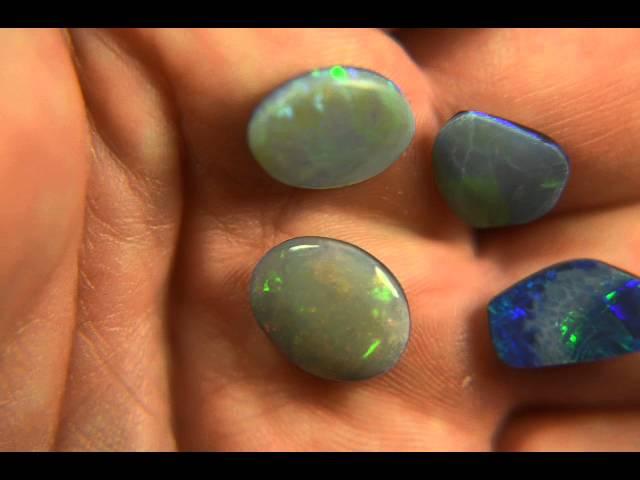 13.8 CARATS ( 4 stones )  AUSTRALIAN Black - Semi black OPAL Doublets CHEAP !