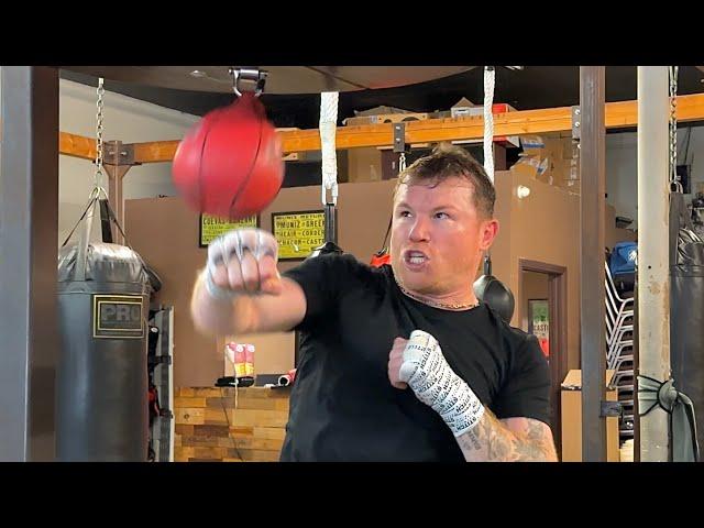 HEATED CANELO KILLS SPEEDBAG WITH UPPERCUTS, HOOKS, & JABS! WATCH & LEARN