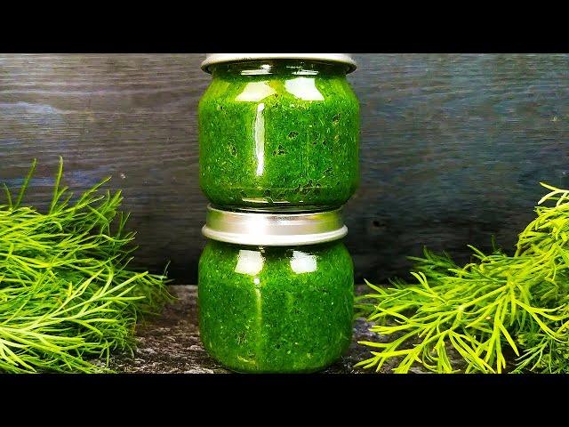 I do not buy dill in the winter! Super way to store dill year-round