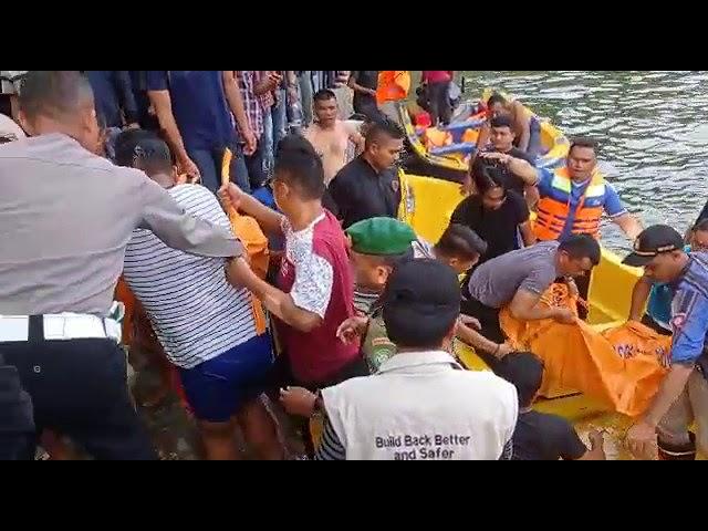 Sepasang remaja tenggelam di Mepar Mendale pada saat berenang di Danau Laut Tawar...!!!