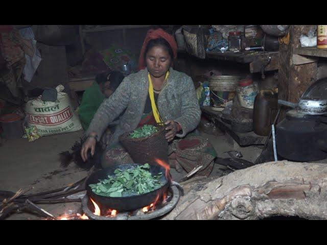 Cooking food recipe of green vegetables || Nepali village