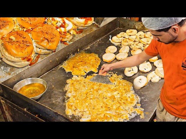 PAKISTANI STREET FOOD EGG BURGER | Biggest Egg Anda Bun Kabab at Street Food of Karachi Pakistan