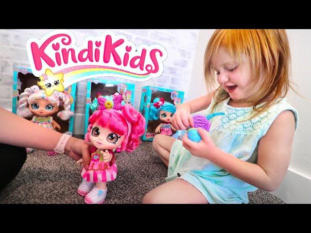 PRETEND PLAY with MOM!! Shopping Routine with my new Kindi Kids toys!