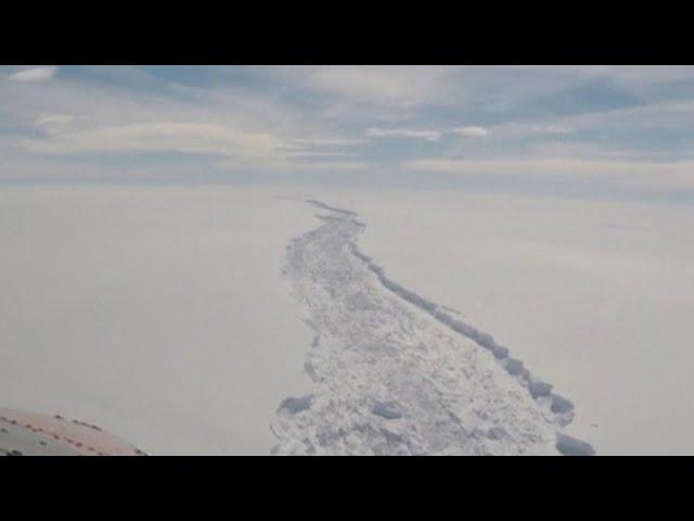 Massive iceberg breaks off from Antarctica