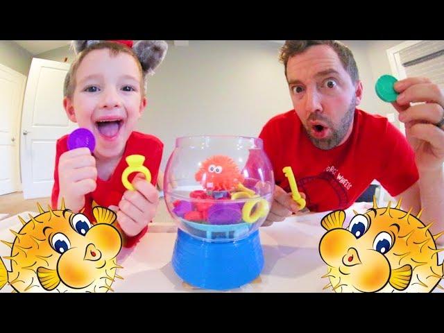 Father & Son PLAY BLOWFISH BLOWUP! / Grab The Treasure!