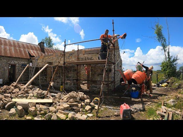 Can we finish the ringbeams? DIY renovation of a ruin