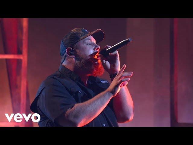 Luke Combs - Ain't No Love in Oklahoma (Live from the 58th Annual CMA Awards)