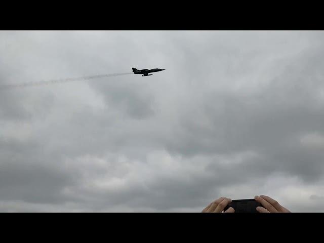 F-104 Starfighter flyby at EHLW - pure howling sound!