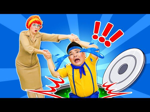 I’m Stuck Song | Babanana Kids Songs