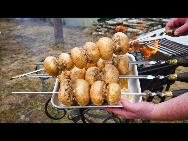 С такими грибами и шашлык не нужен - Грибы фаршированные мясом на мангале. Новый рецепт.