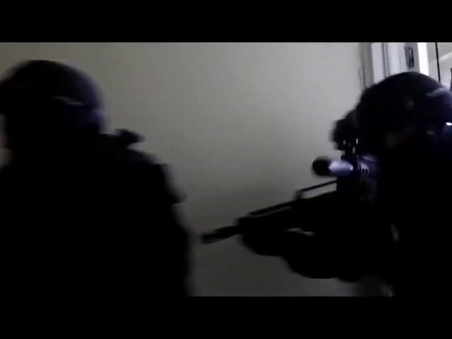 FBI SWAT RAID DOOR GREEN SCREEN + SOUND