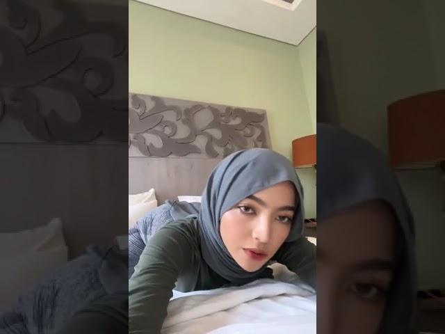 Oklin Fia jilbab ketat  #oklin #oklinfia #viral #lucu #ukhti #solehot #hijabers #jilbab #bodygoals