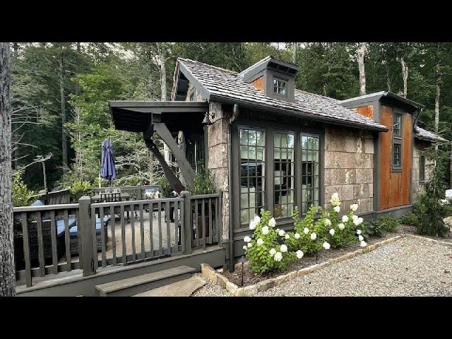 The Coziest Designer Cottage with Highlands Panoramic Mountain Views