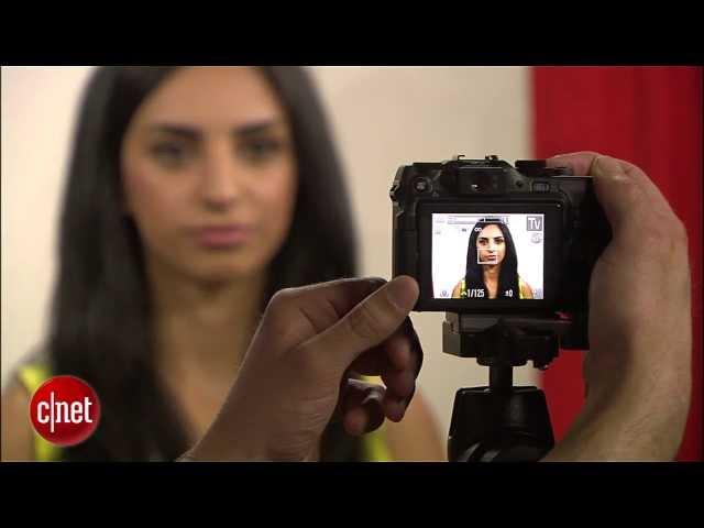 CNET How to: Take your own passport photos