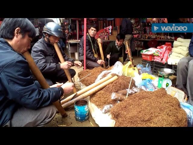 Water Bong Tobacco Sampling @ Bac Ha Farmers Market | Sapa, Vietnam