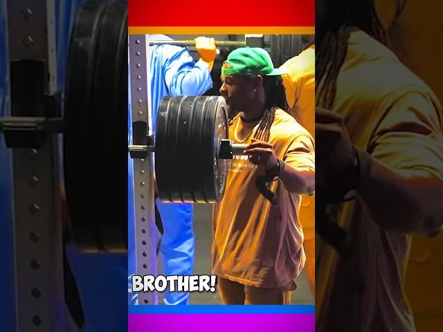 Anatoly ,Is this FAKE weight #anatoly #gym #prank