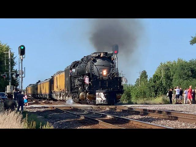 Worlds Biggest Steam Locomotive, Refuelling, Maintenance & Engineer Radio Audio Talking 2 Dispatcher