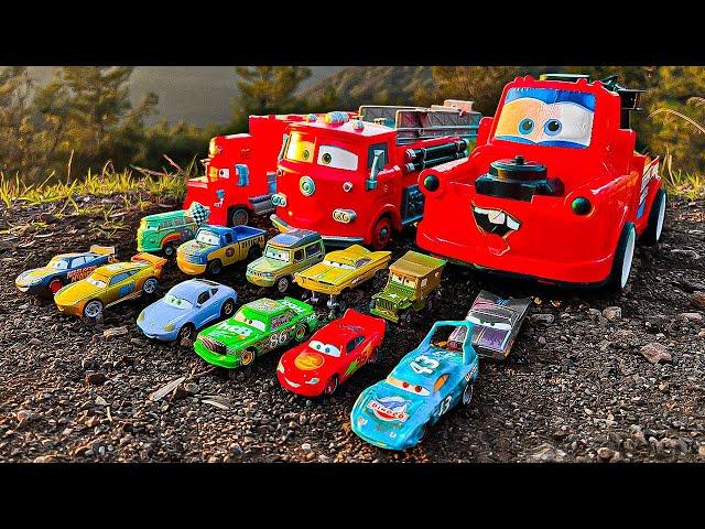 Disney Pixar Cars full of sand: Lightning McQueen, Dinoco, Mater, Cruz Ramirez, Jackson Storm