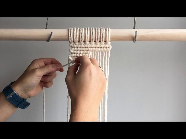 Macrame For Beginners - 28 Days of Knots! Day 7: How To Make A Double Half Hitch (Clove Hitch) Knot