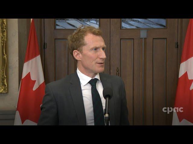 Minister Marc Miller responds to Quebec premier's immigration referendum threat – April 9, 2024