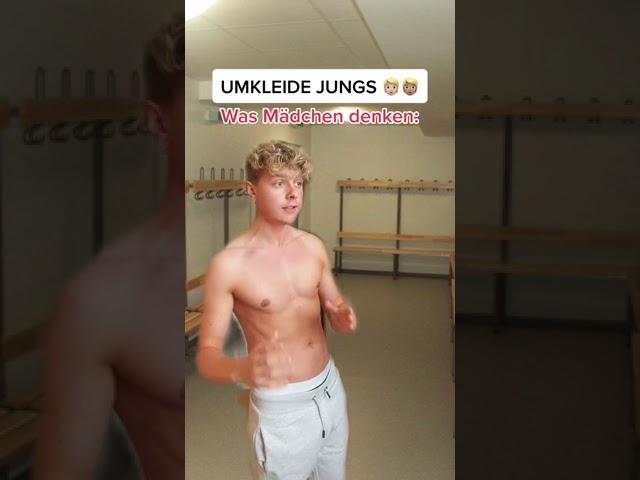 Jungs in der Umkleidekabine | Jonas Ems #Shorts