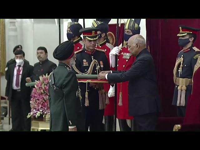 President Kovind presents Param Vishisht Seva Medal to Lt. General Harinder Singh, AVSM, YSM, SM,VSM