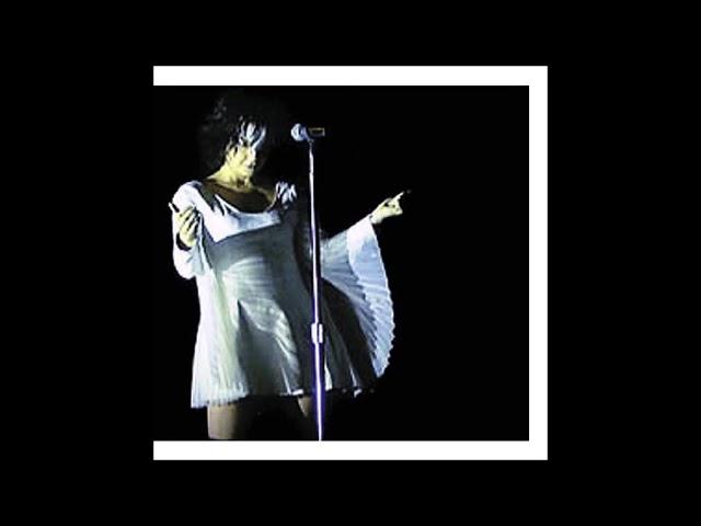 Björk : Bachelorette Live, Later with Jools Holland, 1997