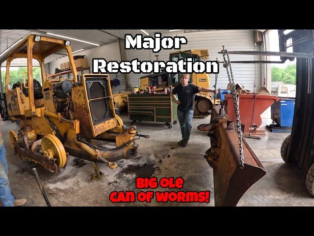 John Deere 450G restoration transmission install and we jump into a big mess with the blade.  Part 4