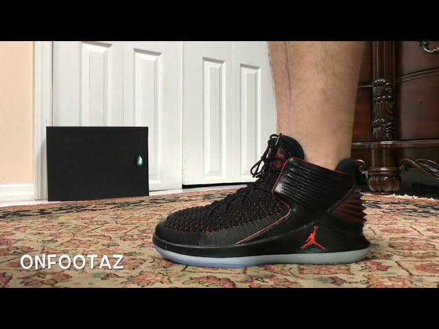 Air Jordan 32 XXXII Bred On Foot