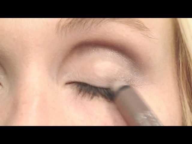 Lidschatten - Make-up-Tutorial - Douglas Beauty Academy