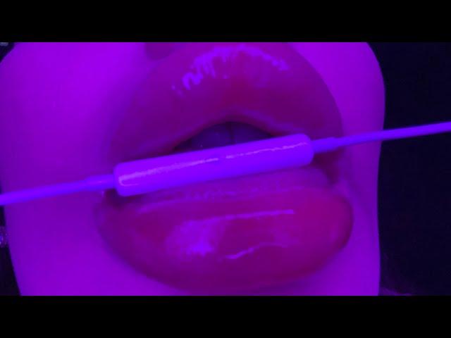 ASMR: Mic Eating MOUTH SOUNDS (no talking)