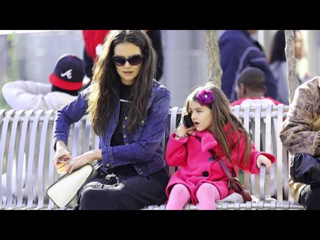 Suri Cruise Organises Her Social Life on Her Mobile Phone | Splash News TV | Splash News TV