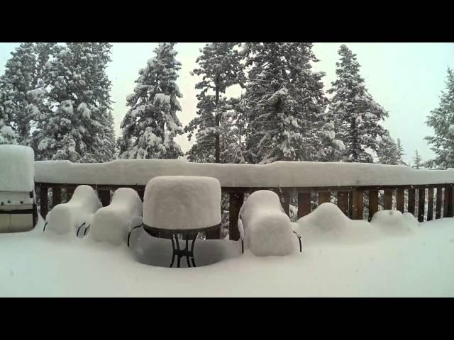 Four Feet of Snow Time Lapse in Evergreen Colorado - April 2016