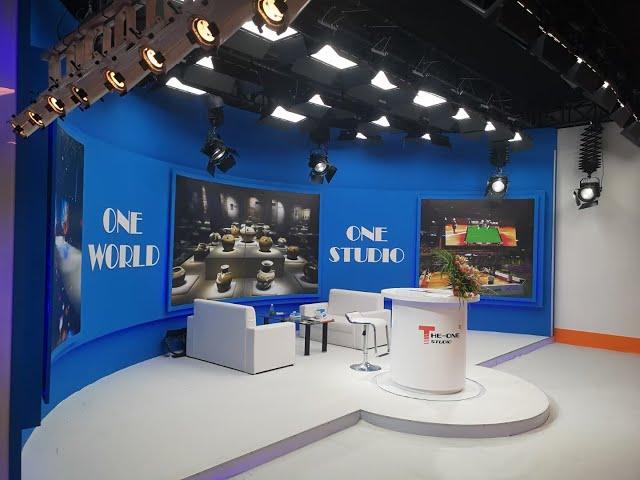 What Lighting Fixtures Can We Use to Set Up a TV Studio Room?