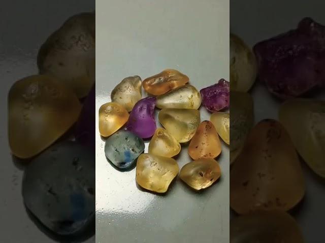  menik  gems