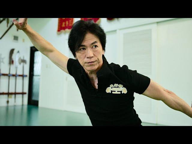 【KUNG-FU】Terrifying attack! Stick your finger into pressure points! (Miyahira Tamotsu)