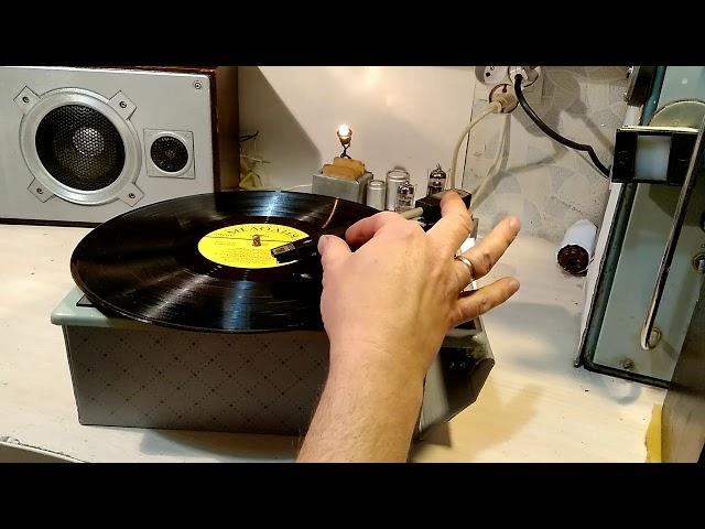 Электропроигрывающее устройство II ЭПУ-40 TURNTABLE REMR